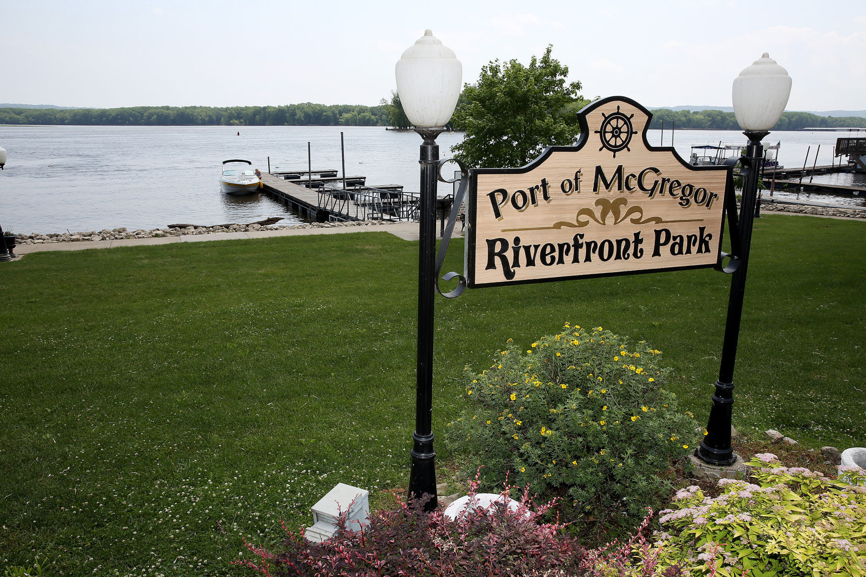 THE GREAT RIVER-0131